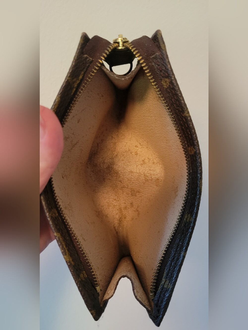 Authentic Louis Vuitton Brown Monogram Pouch - Picture 14 of 15